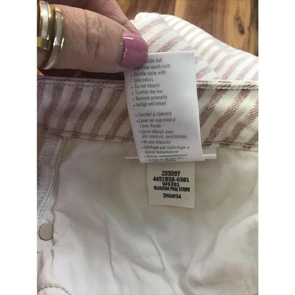 PAIGE Women’s Size 32 Cropped Nellie Jeans In Blossom Pink Stripe - Picture 12 of 14